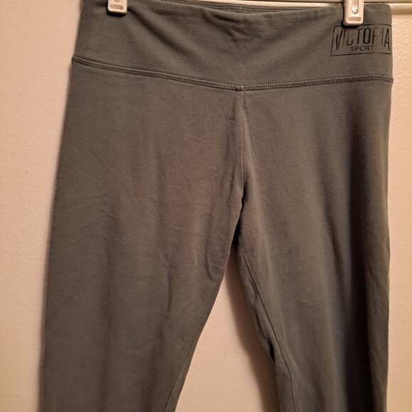 Victoria's Secret Victoria Sport Womens Activewear Capri Leggings - Picture 2 of 9